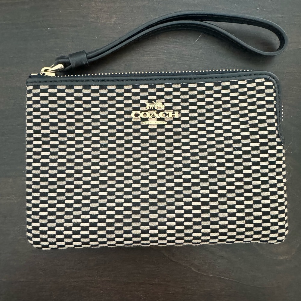 Coach Wristlet, Black and Cream cloth